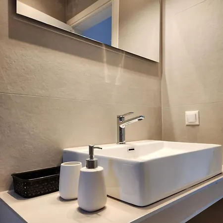 Blauw With Infinity Pool & Sea Views Apartament *
